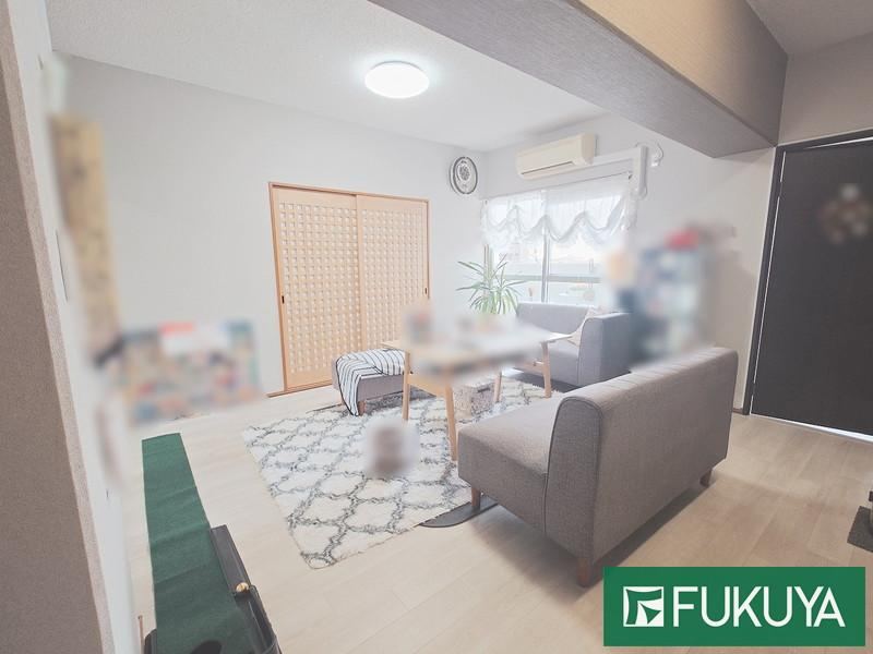 3LDK apartment in Suita, Osaka - Photo 1