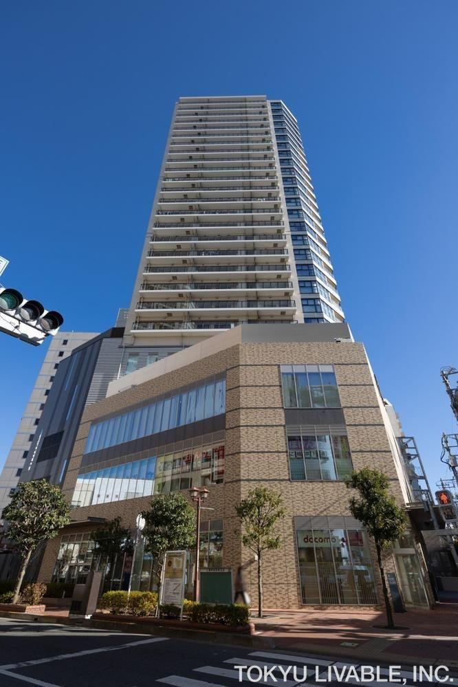 3LDK apartment in Mitaka, Tokyo - Photo 1