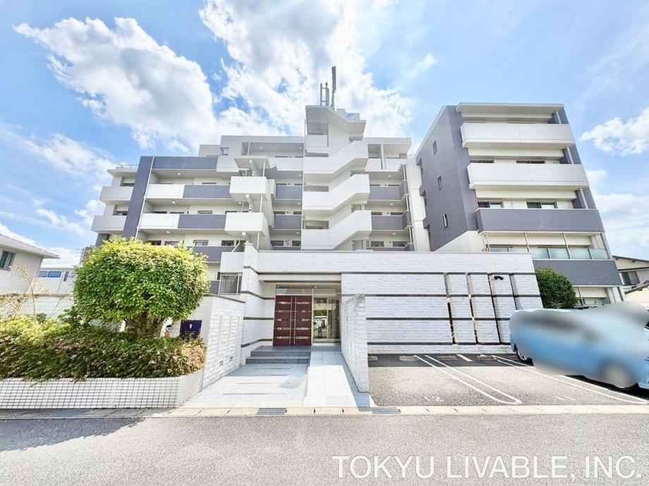 3LDK apartment in Owariasahi, Aichi - Photo 1