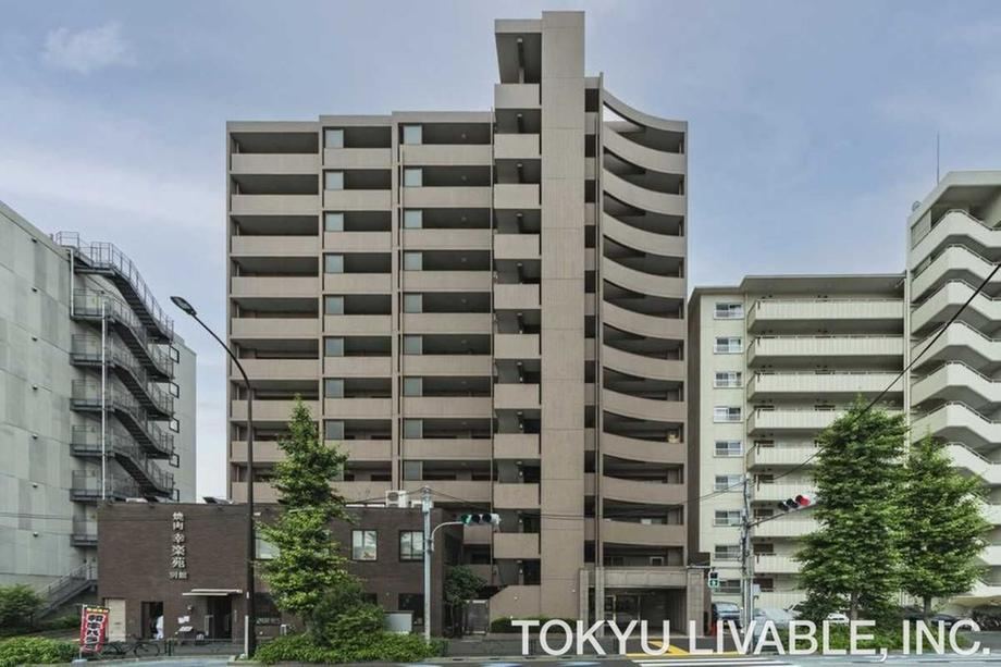2LDK apartment in Bunkyo Ward, Tokyo - Photo 1