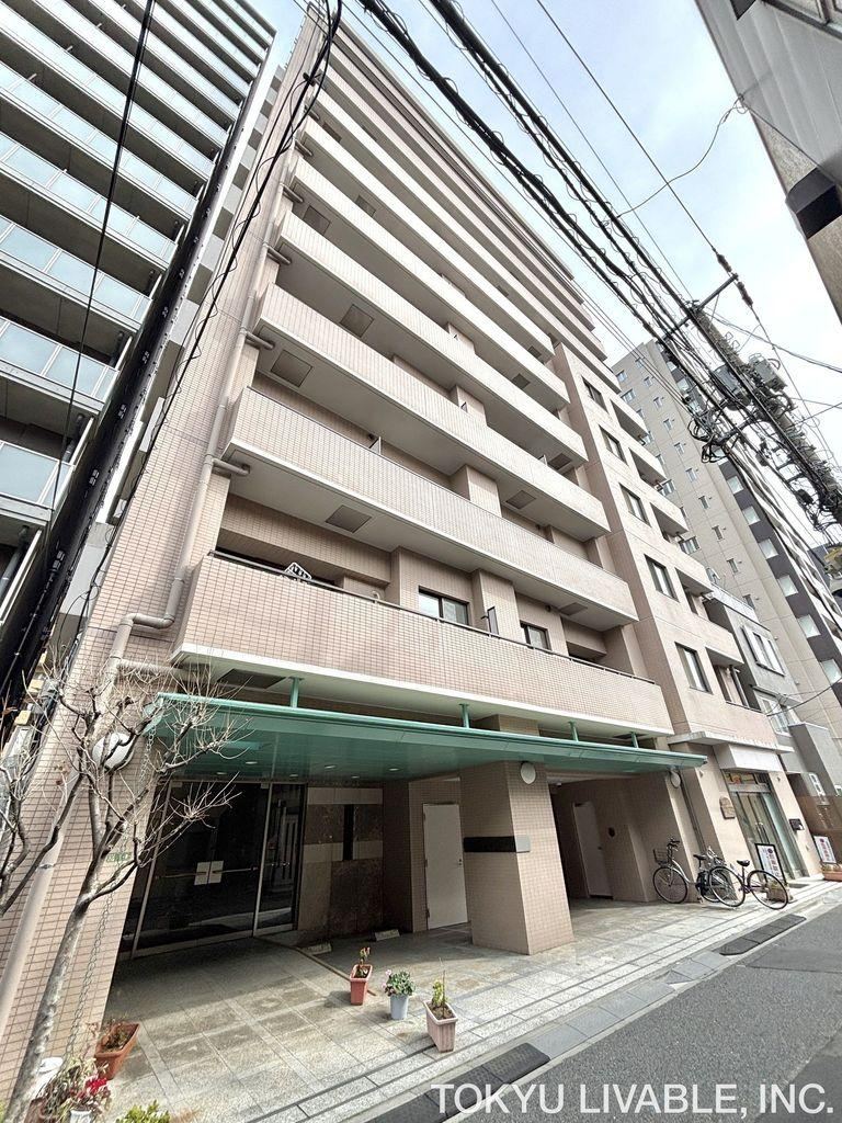 2LDK apartment in Bunkyo Ward, Tokyo - Photo 1