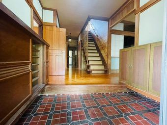 5LDK house in Omura