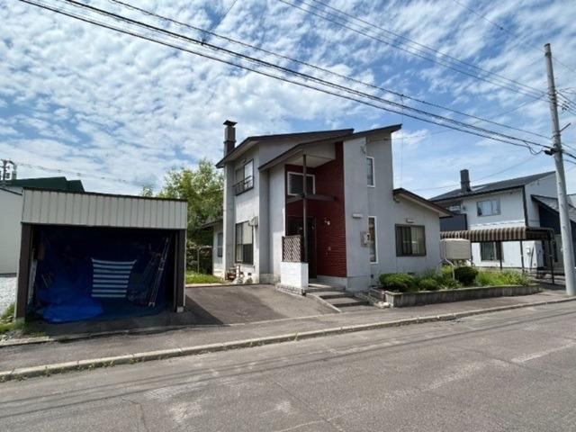 4LDK house in Asahikawa, Hokkaido - Photo 1