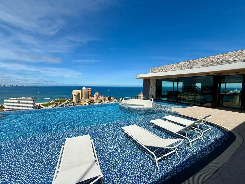 1LDK apartment in Chatan, Nakagami District, Okinawa - Photo 1