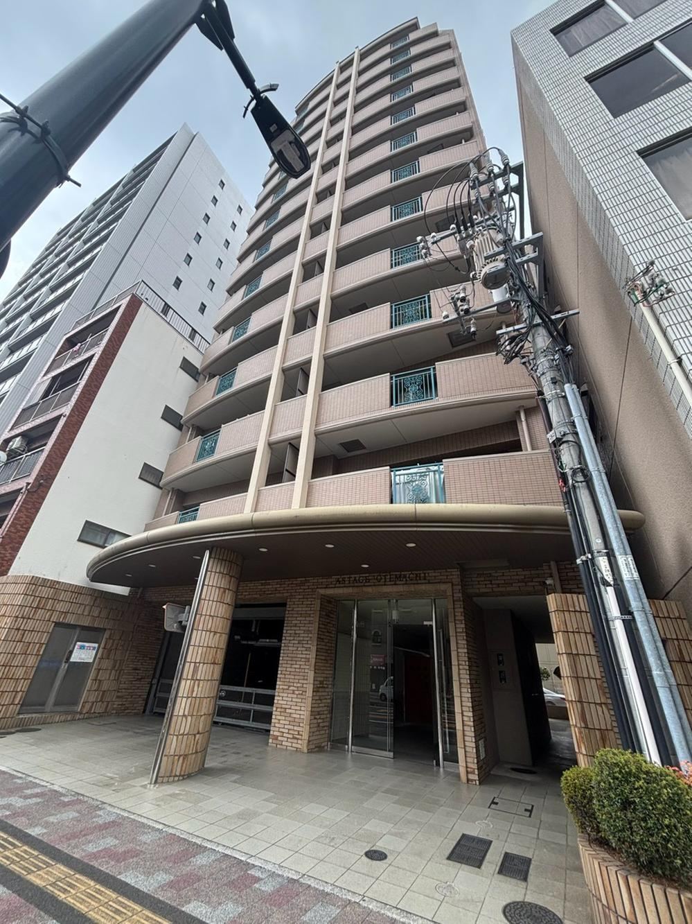 2LDK apartment in Naka Ward, Hiroshima - Photo 1