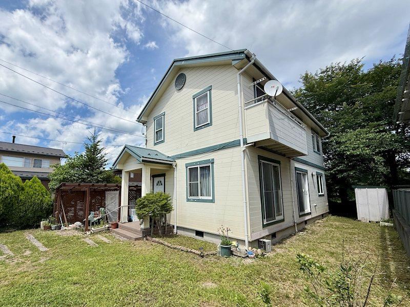 4LDK house in Karuizawa, Kitasaku District, Nagano - Photo 1