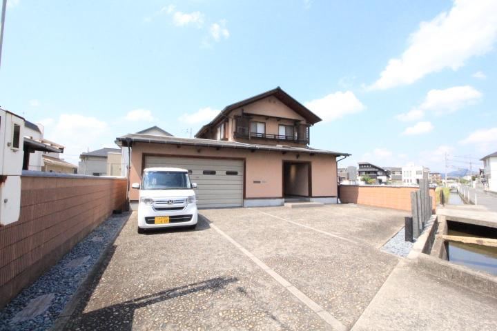 4LDK house in Kurashiki, Okayama - Photo 1