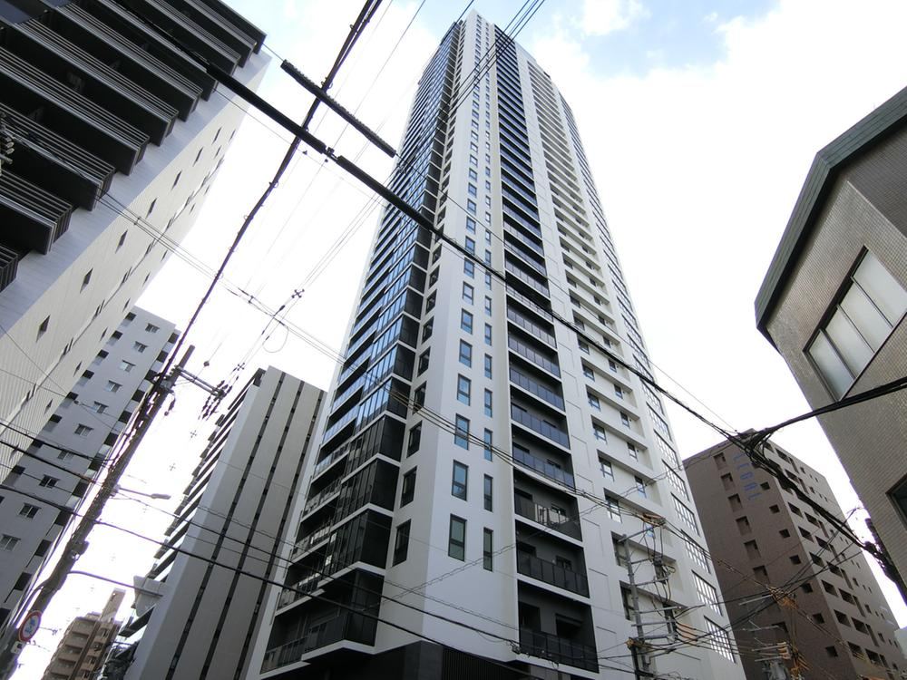3LDK apartment in Nishi Ward, Osaka - Photo 1