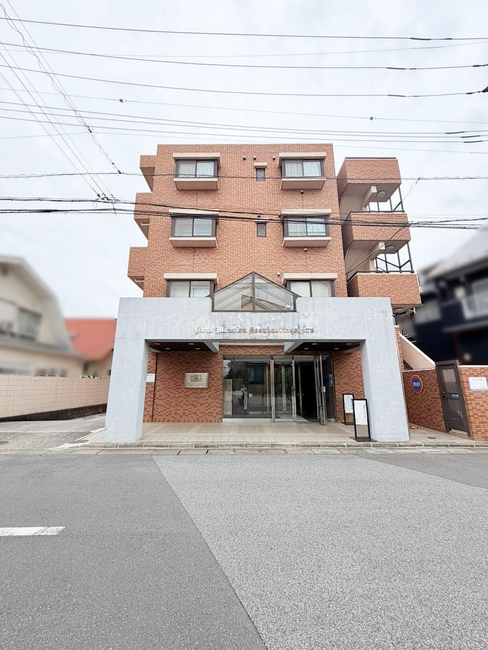 3LDK apartment in Kasukabe, Saitama - Photo 1