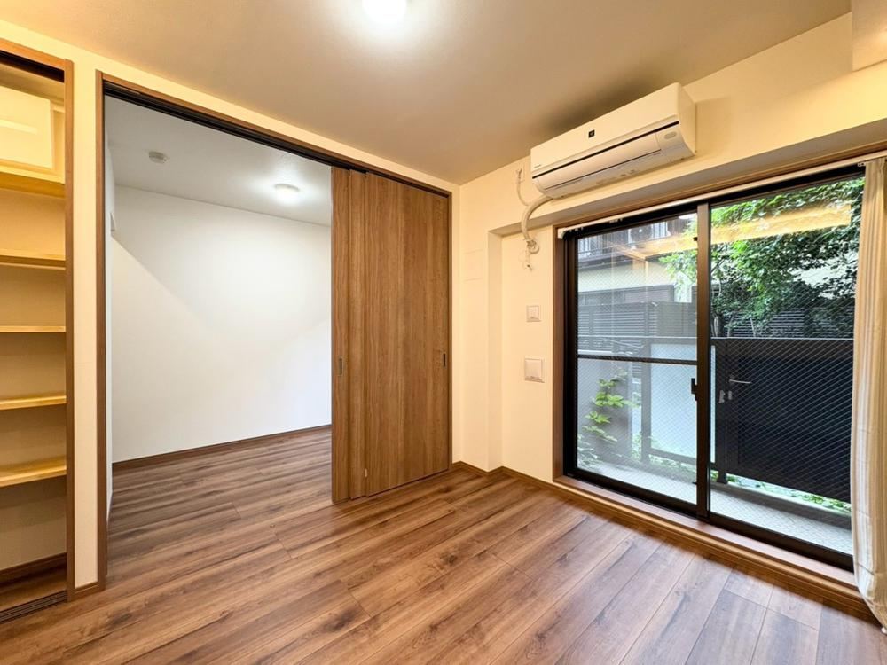 1LDK apartment in Toshima Ward, Tokyo - Photo 1