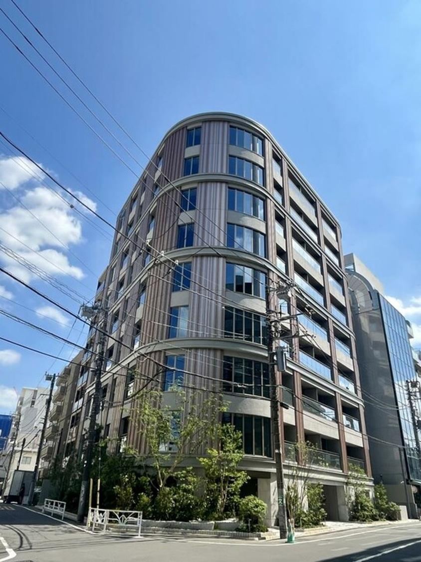 1LDK+S apartment in Shibuya Ward, Tokyo - Photo 1