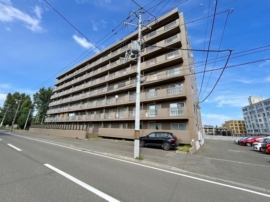 2LDK apartment in Shiroishi Ward, Sapporo, Hokkaido - Photo 1
