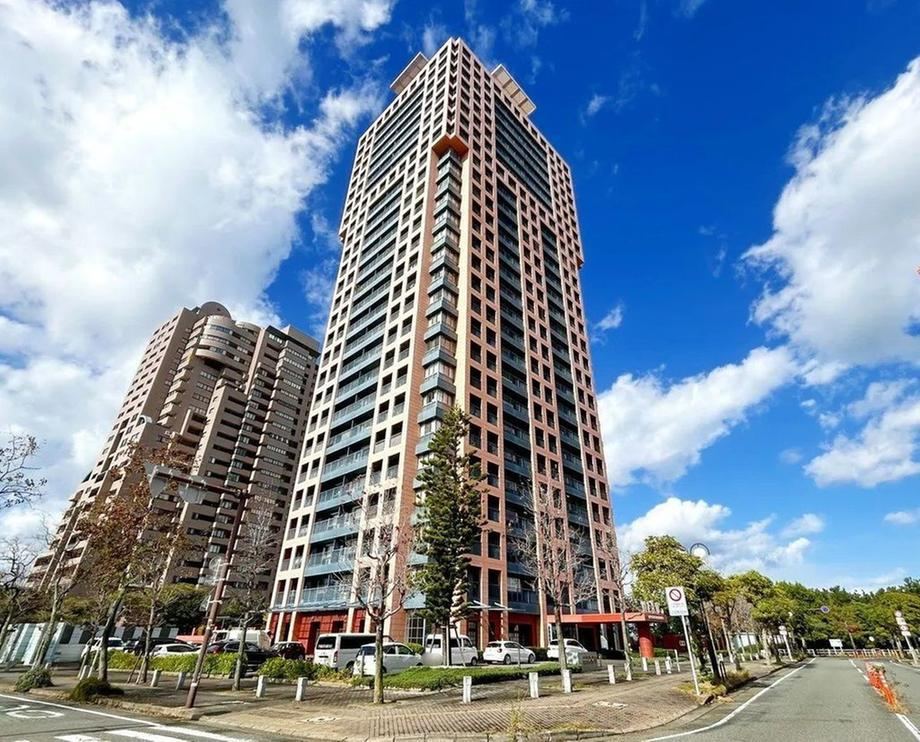 2LDK apartment in Sawara Ward, Fukuoka - Photo 1