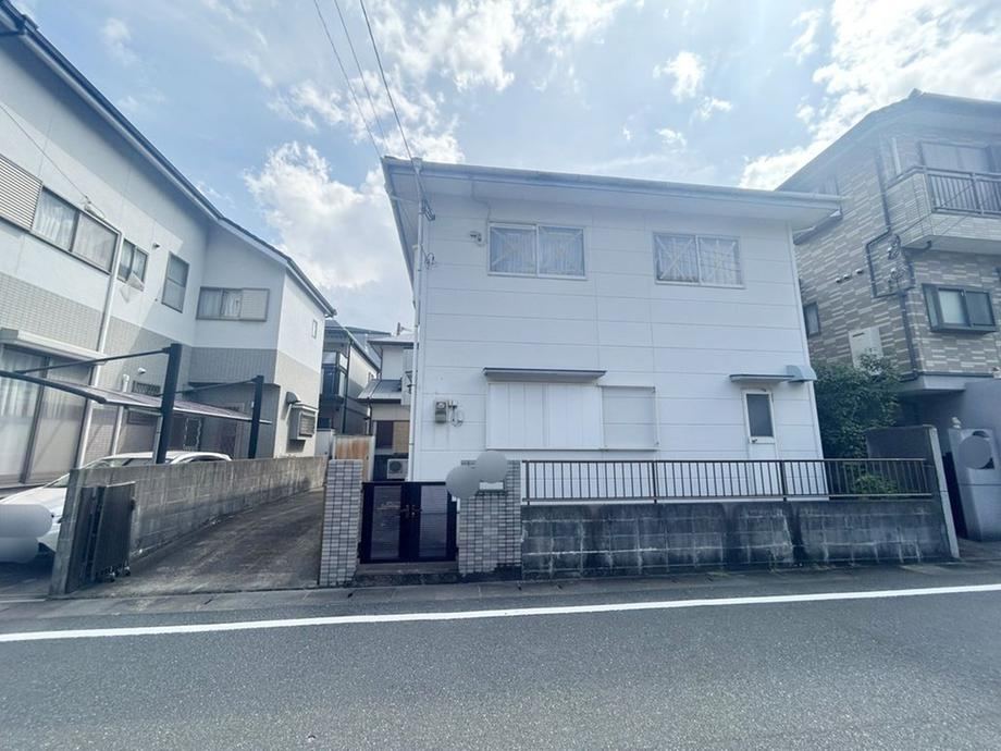 4LDK house in Nishi Ward, Fukuoka - Photo 1