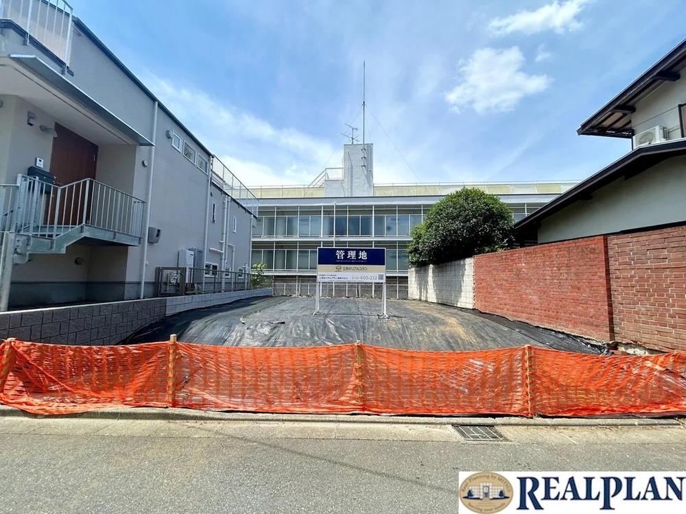 127 m² land in Shibuya Ward, Tokyo - Photo 1