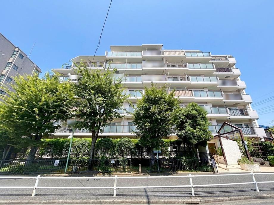 2LDK apartment in Minami Ward, Saitama - Photo 1
