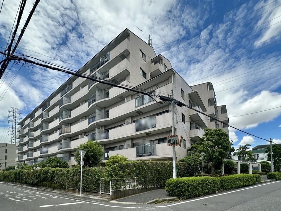 3LDK apartment in Minami Ward, Saitama - Photo 1