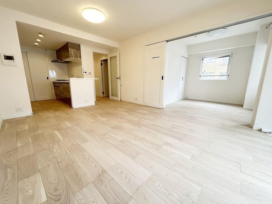 3LDK apartment in Chuo Ward, Osaka - Photo 1