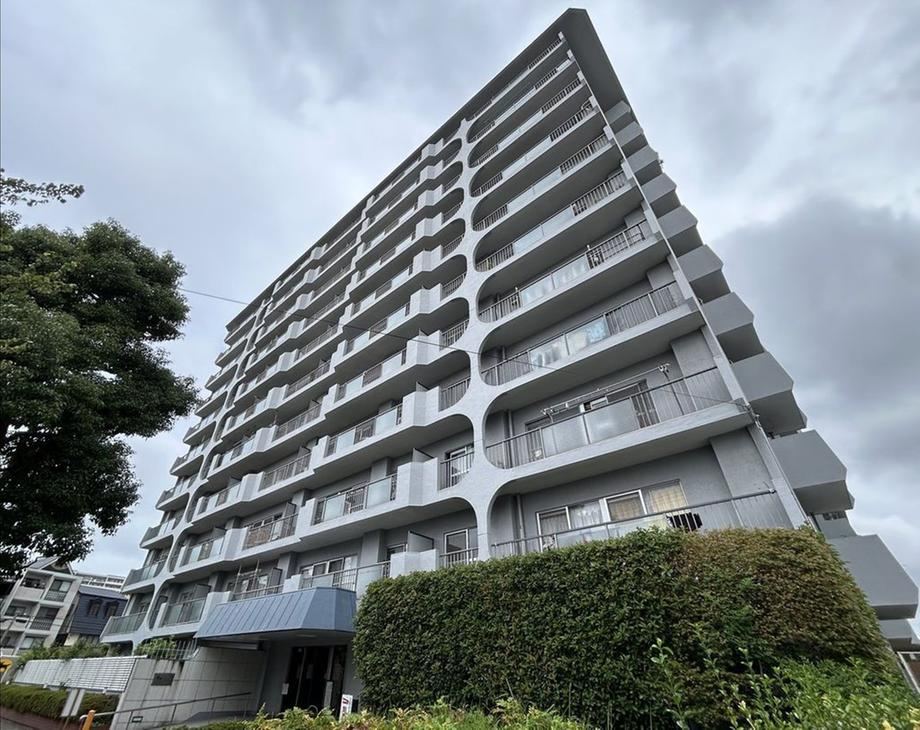 3DK apartment in Joto Ward, Osaka - Photo 1