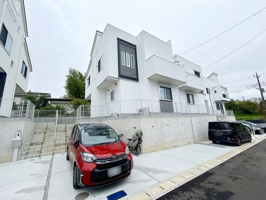 4LDK house in Kohoku Ward, Yokohama, Kanagawa - Photo 1