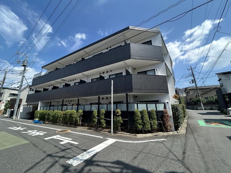 2LDK apartment in Nakano Ward, Tokyo - Photo 1