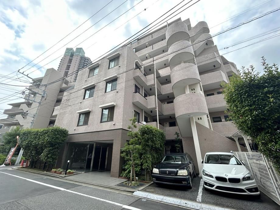 3LDK apartment in Koto Ward, Tokyo - Photo 1