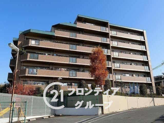 3LDK apartment in Hirakata, Osaka - Photo 1