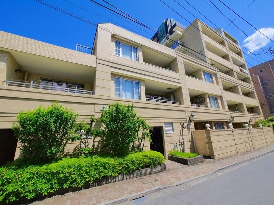 3LDK apartment in Nerima Ward, Tokyo - Photo 1