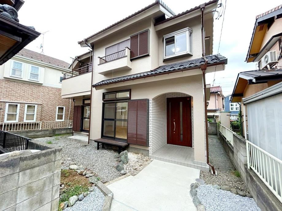 3LDK house in Hino, Tokyo - Photo 1