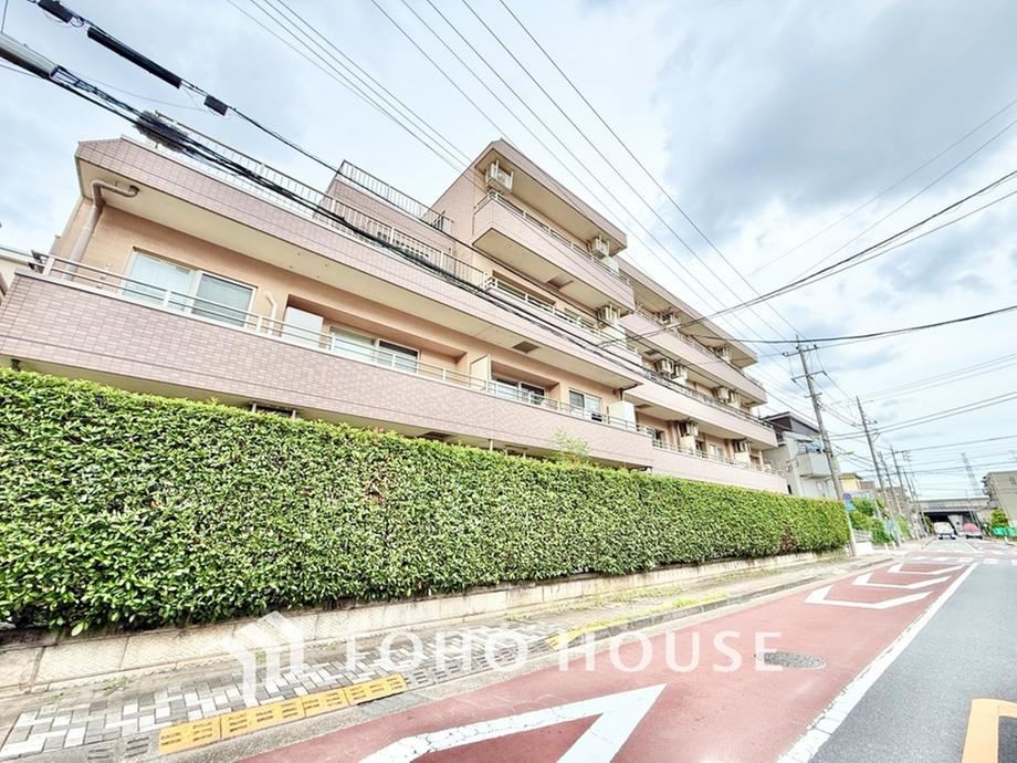 2LDK+S apartment in Setagaya Ward, Tokyo - Photo 1
