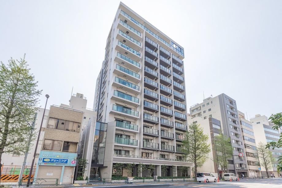 2LDK apartment in Chiyoda Ward, Tokyo - Photo 1