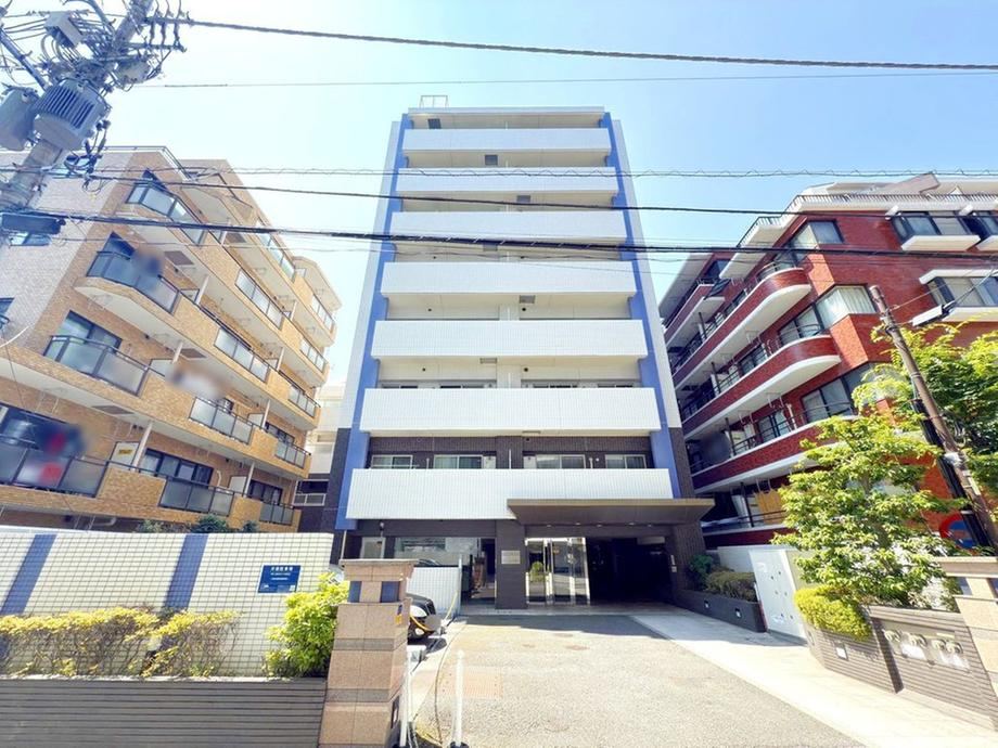 2LDK apartment in Kunitachi, Tokyo - Photo 1