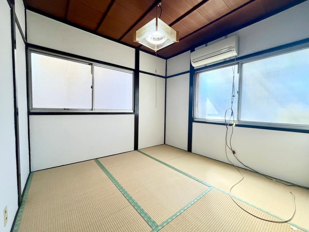 3DK house in Higashiosaka, Osaka - Photo 1