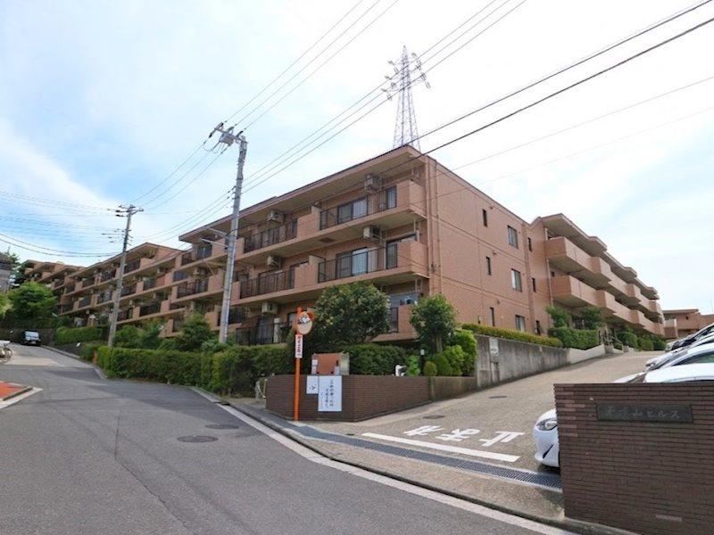 3LDK apartment in Tsurumi Ward, Yokohama, Kanagawa - Photo 1