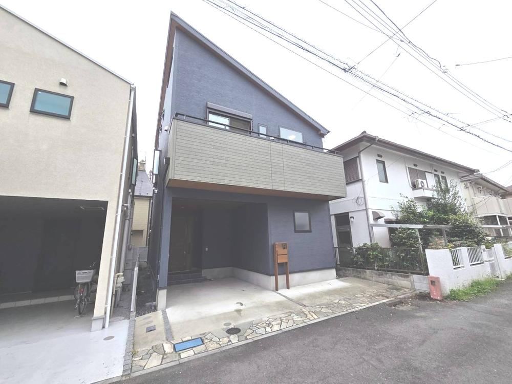 2LDK+2S house in Koganei, Tokyo - Photo 1