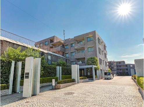 3LDK apartment in Nerima Ward, Tokyo - Photo 1