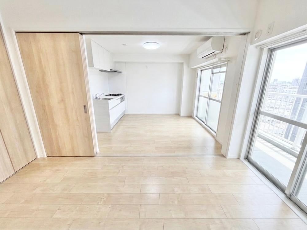 1DK apartment in Yodogawa Ward, Osaka - Photo 1