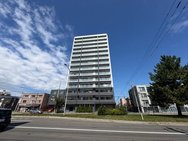 3LDK apartment in Higashi Ward, Sapporo, Hokkaido - Photo 1