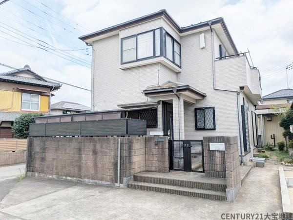 4LDK house in Yachimata, Chiba - Photo 1