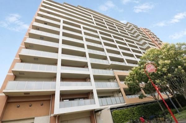 3LDK apartment in Joto Ward, Osaka - Photo 1