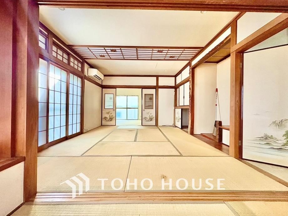 6LDK house in Shinjuku Ward, Tokyo - Photo 1