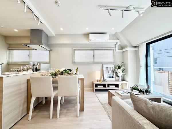 2LDK apartment in Meguro Ward, Tokyo - Photo 1