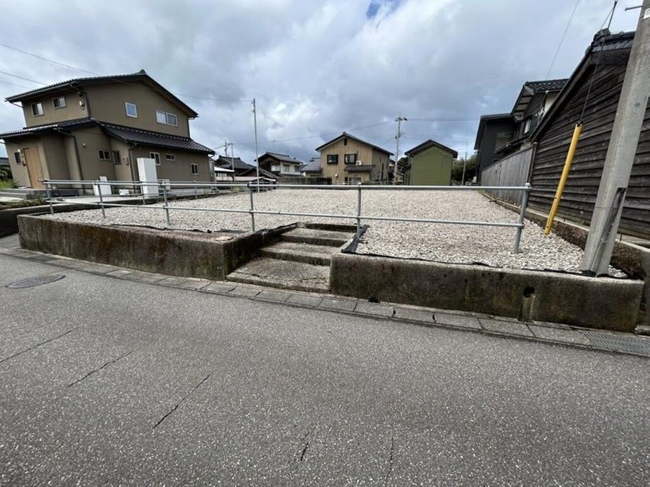 460 m² land in Kahoku, Ishikawa - Photo 1