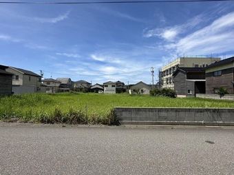 plot of land in Hakui District