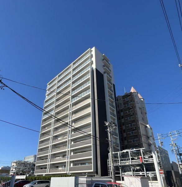 3LDK apartment in Toyota, Aichi - Photo 1