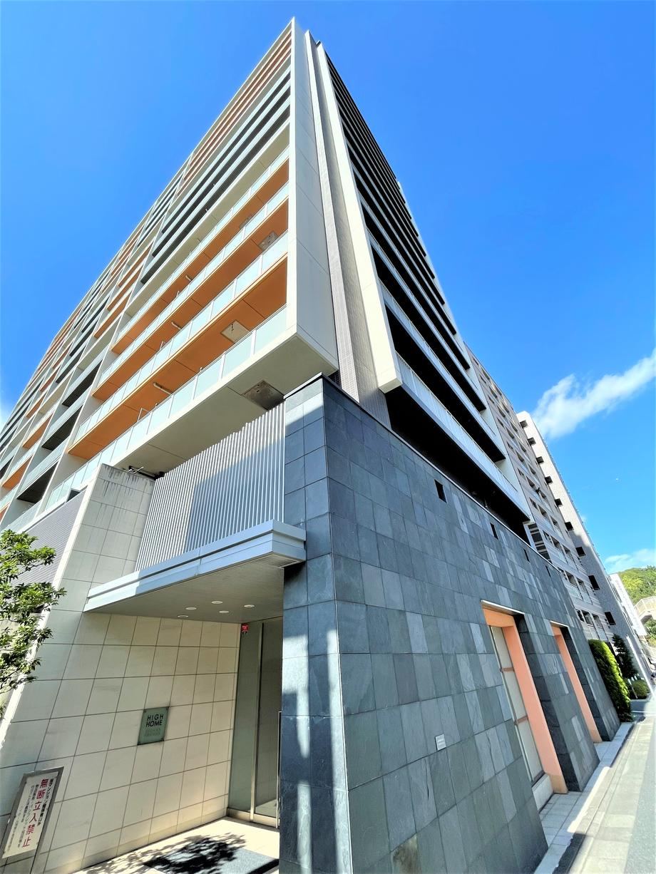 3LDK apartment in Hiratsuka, Kanagawa - Photo 1