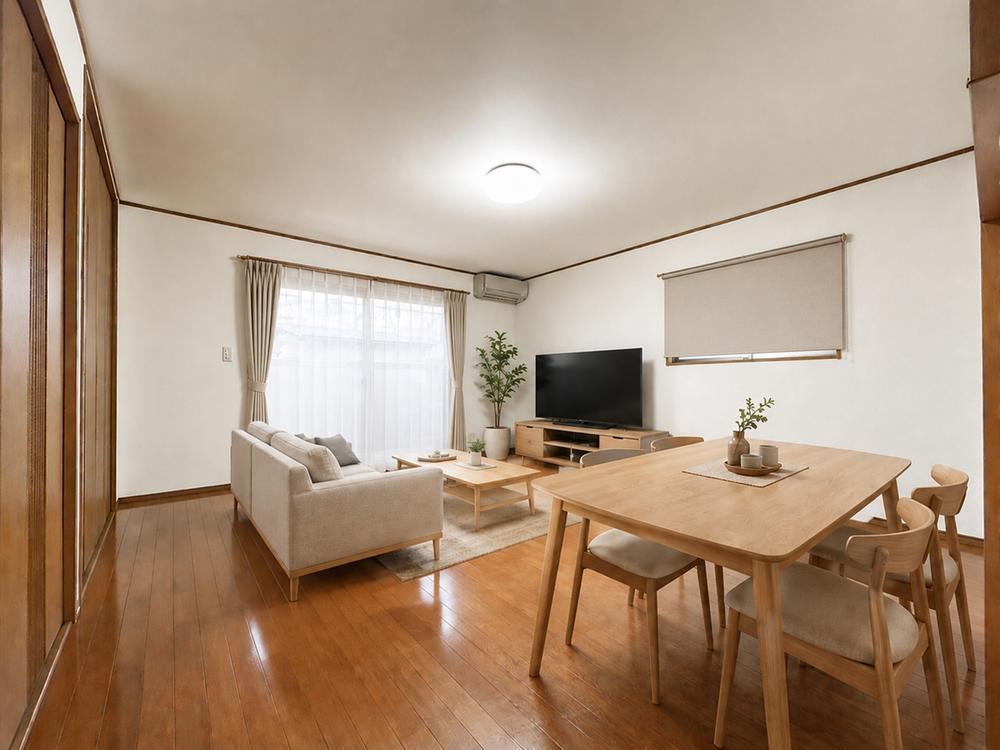4LDK house in Yao, Osaka - Photo 1