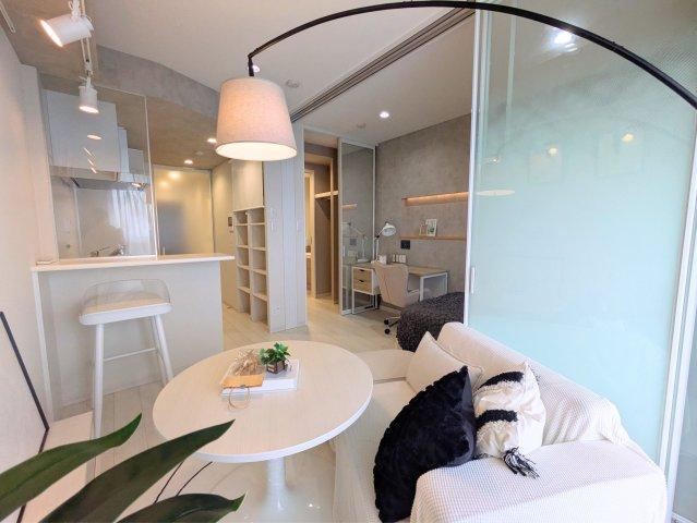 1DK apartment in Matsuyama, Ehime - Photo 1