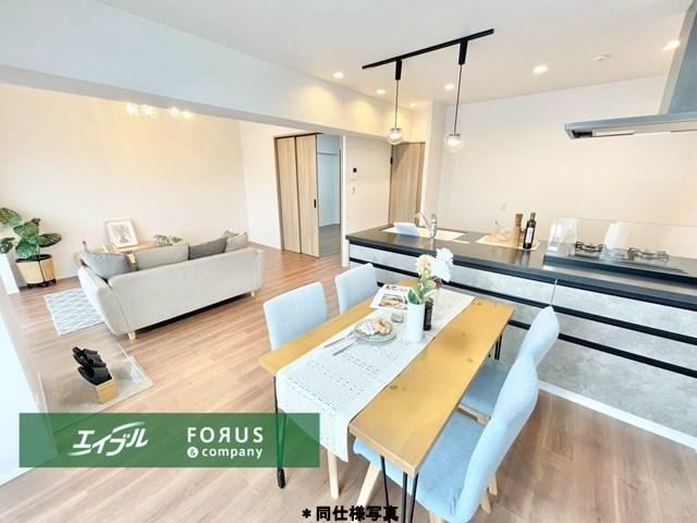 3LDK apartment in Suita, Osaka - Photo 1