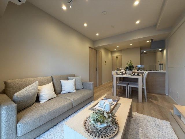2LDK apartment in Nakano Ward, Tokyo - Photo 1